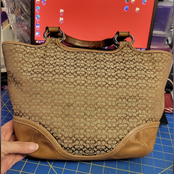 Coach Soho Signature C Tote 7081 Bag Preloved Mfg Early 2000s - Picture 6 of 16